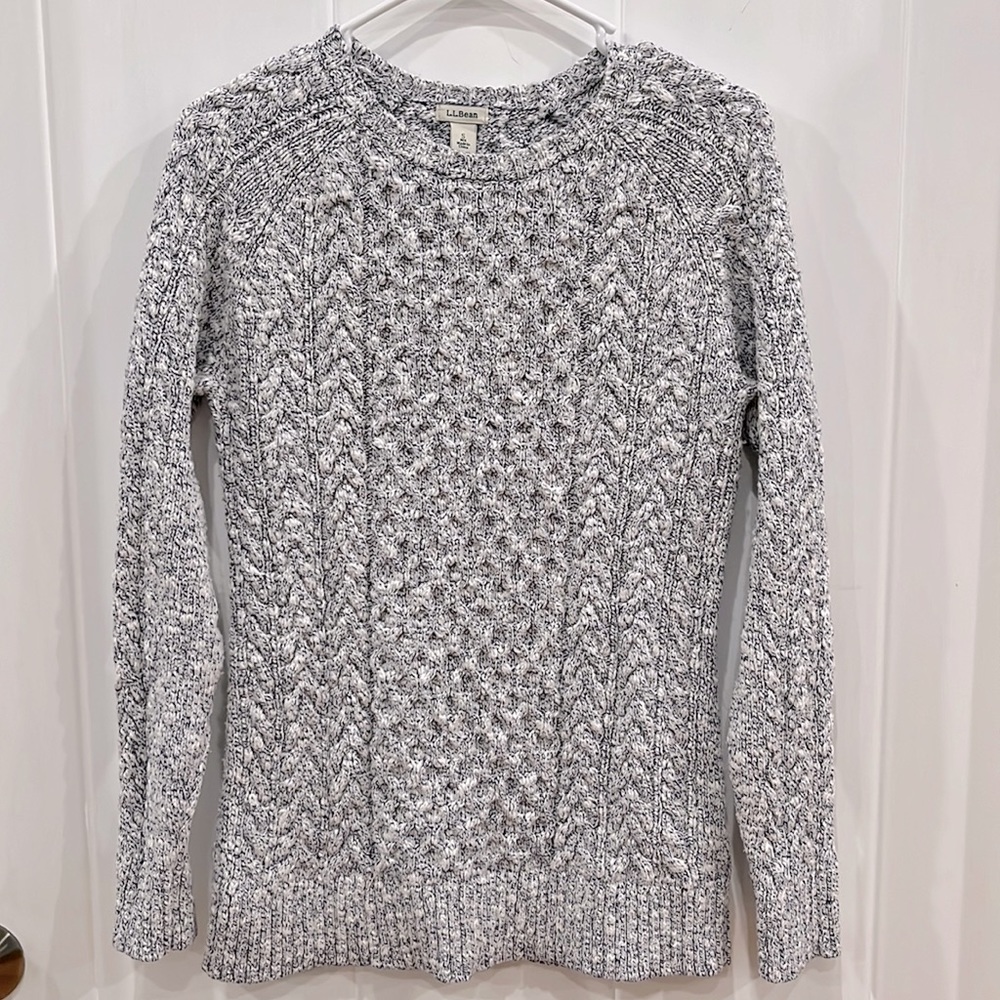 L.L. Bean Women’s Black/White Cable Knit Sweater Size Small
